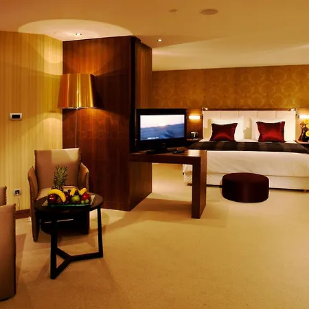 Crowne Plaza Harbiye By Ihg Hotell Istanbul