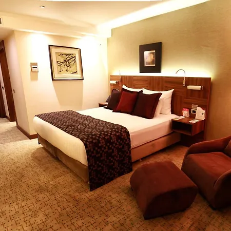 Crowne Plaza Harbiye By Ihg 5*