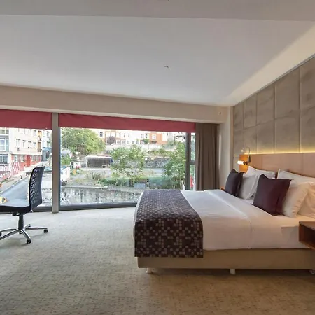 Crowne Plaza Harbiye By Ihg 5* Istanbul