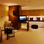 Crowne Plaza Harbiye By Ihg Hotel Estambul