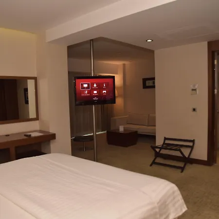 Hotell Crowne Plaza Harbiye By Ihg