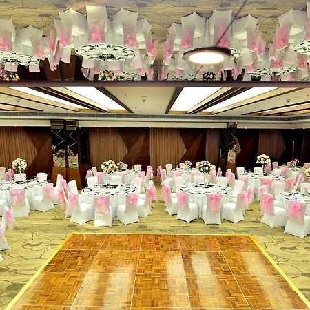 Crowne Plaza Harbiye By Ihg Hotell