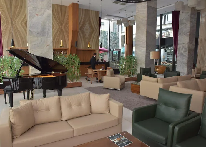 クラウンプラザ ハルビエ 5*