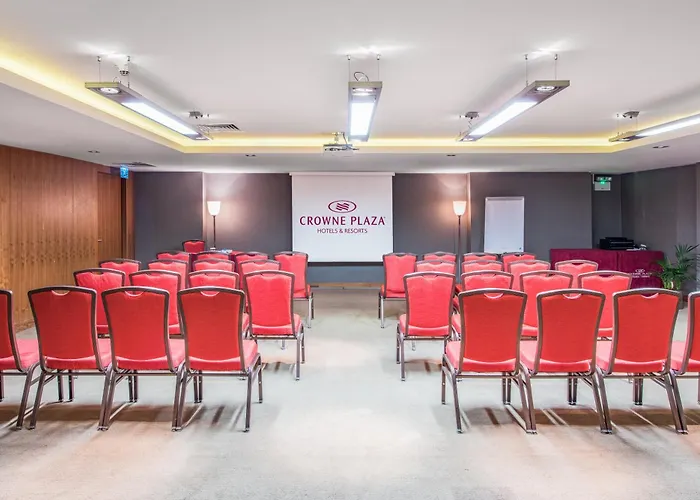 クラウンプラザ ハルビエ