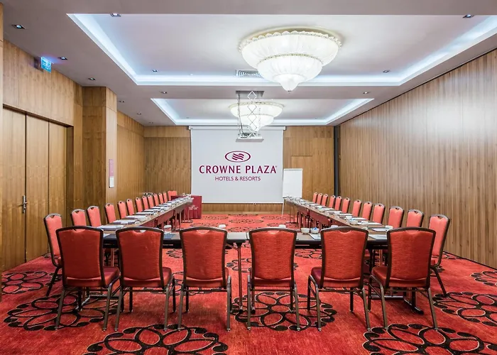 クラウンプラザ ハルビエ 5*