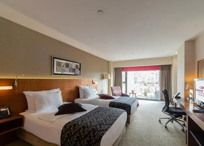 クラウンプラザ ハルビエ