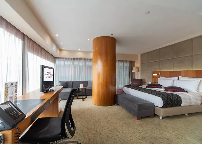 クラウンプラザ ハルビエ 5* イスタンブール