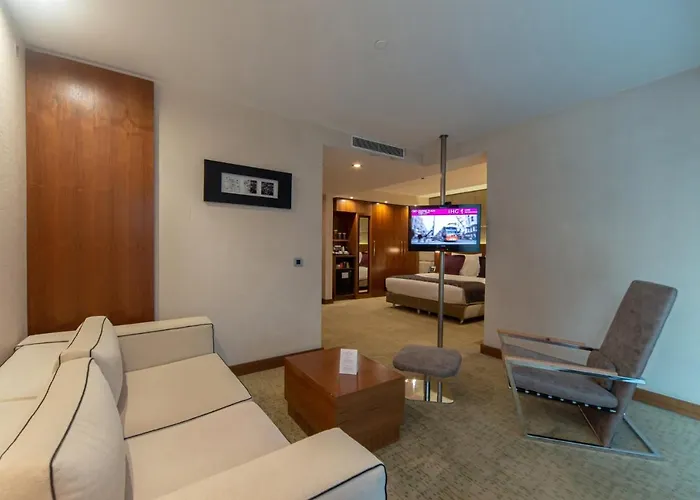 ホテル クラウンプラザ ハルビエ 5*