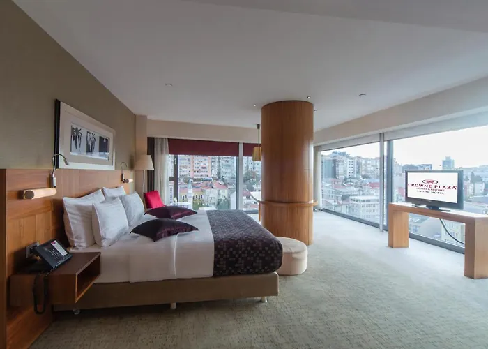 クラウンプラザ ハルビエ ホテル 5*