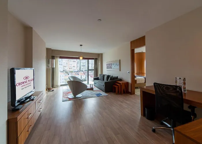 ホテル クラウンプラザ ハルビエ 5*