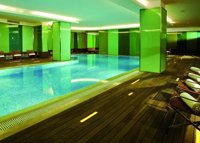 クラウンプラザ ハルビエ ホテル