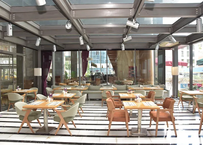 クラウンプラザ ハルビエ ホテル