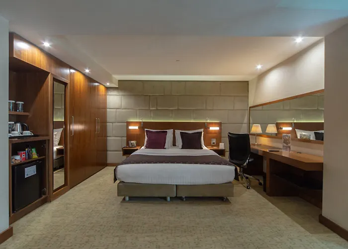 ホテル クラウンプラザ ハルビエ イスタンブール