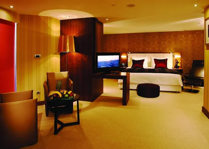 クラウンプラザ ハルビエ